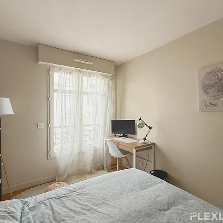 Apartment Charming 45m Two-bedroom In 15 Paris