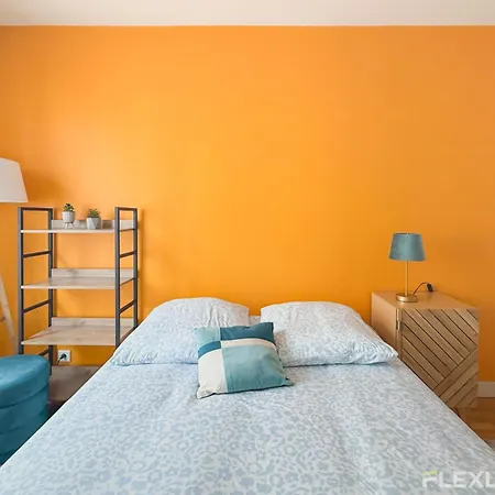 Charming 45m Two-bedroom In 15 Appartamento