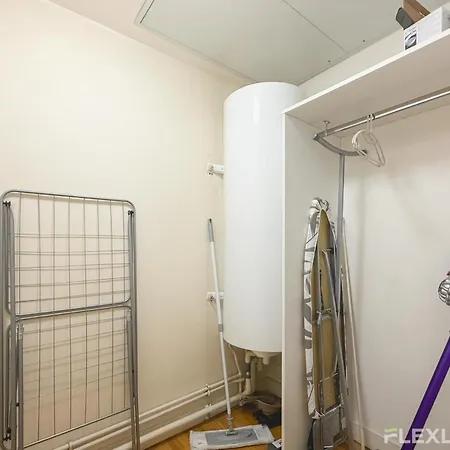 Charming 45m Two-bedroom In 15 Appartamento